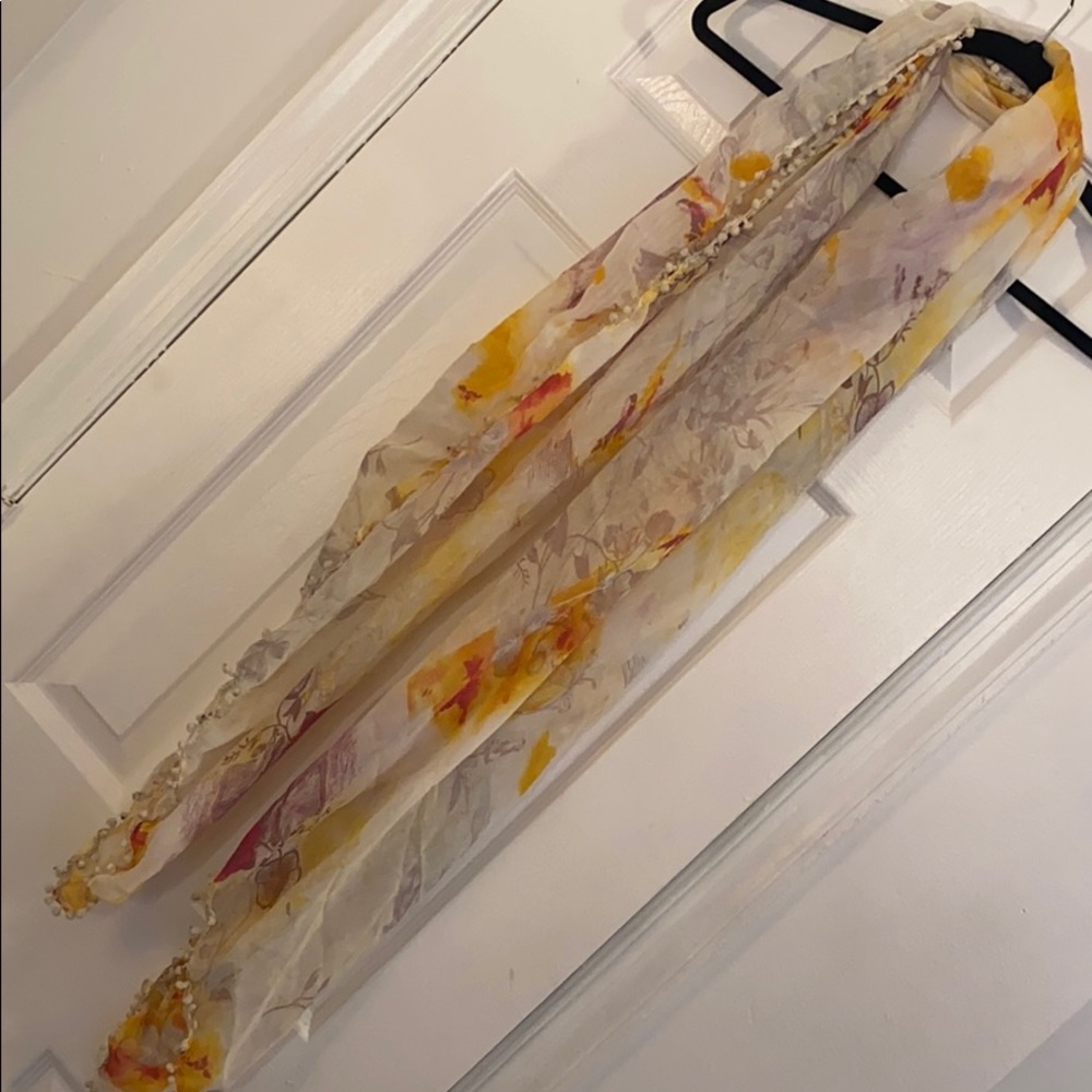 Floral print scarf